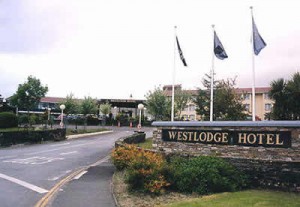 Westlodge_Hotel_Front